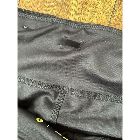 Xersion Performance Women’s 8 Black Athletic Capri Activewear Pants Fitted - Picture 5 of 6